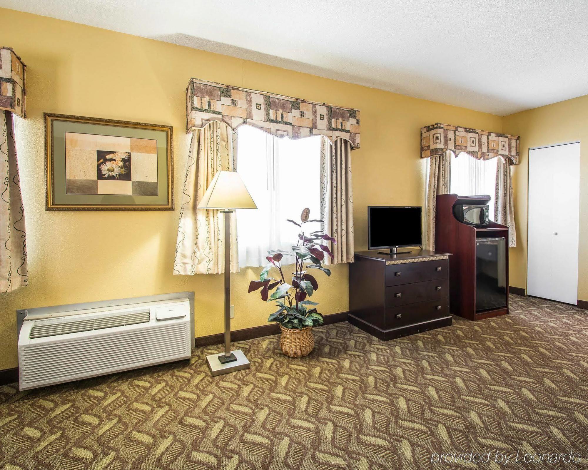 Red Roof Inn Evergreen Extérieur photo